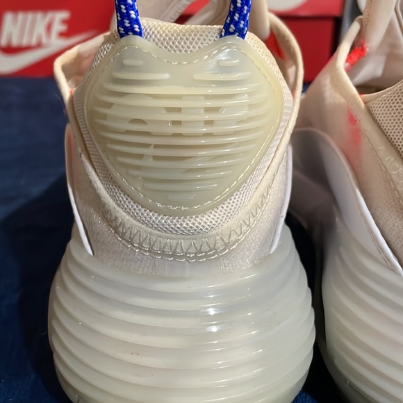 Nike Air Max 2090 Athletic Sneakers Women’s Size 7 - Picture 11 of 14